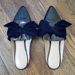 Banana Republic Patent Leather Bow Slide Size 7